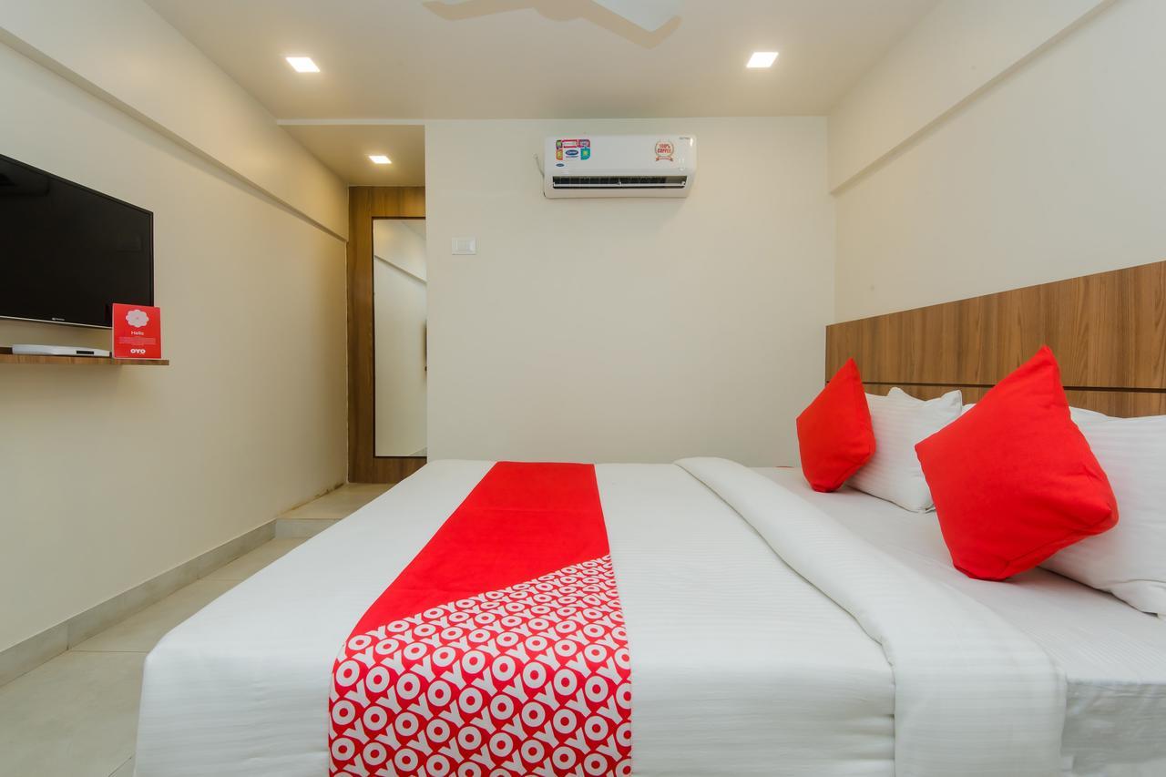 Oyo 13857 Hotel Imperial Umele Exterior photo